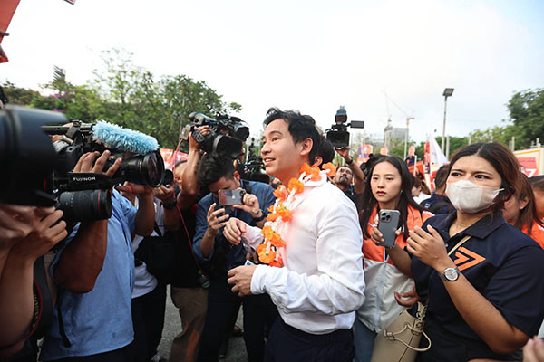 เลือกตั้ง 2566 ประมวลภาพแกนนำพรรคการเมืองนำทีมสมัครส.ส.เขตกทม. เลือกตั้ง 2566 ประมวลภาพแกนนำพรรคการเมืองนำทีมสมัครส.ส.เขตกทม.