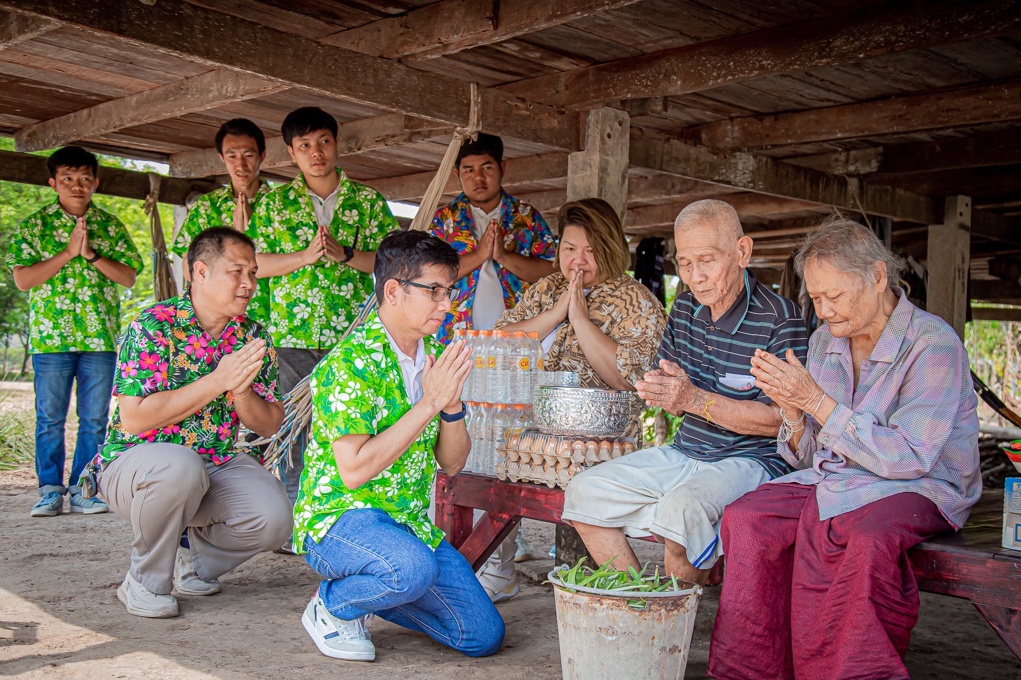 CPF ปลูกฝังค่านิยม กตัญญู สร้างสุขและเติมรอยยิ้มให้ผู้สูงวัย เทศกาลปีใหม่ไทย 2566 CPF ปลูกฝังค่านิยม กตัญญู สร้างสุขและเติมรอยยิ้มให้ผู้สูงวัย เทศกาลปีใหม่ไทย 2566