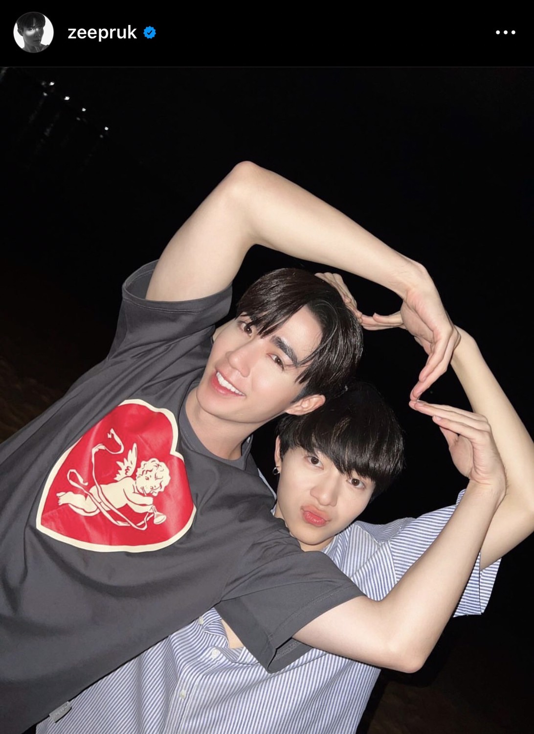 ซี-นุนิว ขอบคุณแฟนๆ หลังยอดจอง Photobook ทะลุ 40 ล้านบาท 