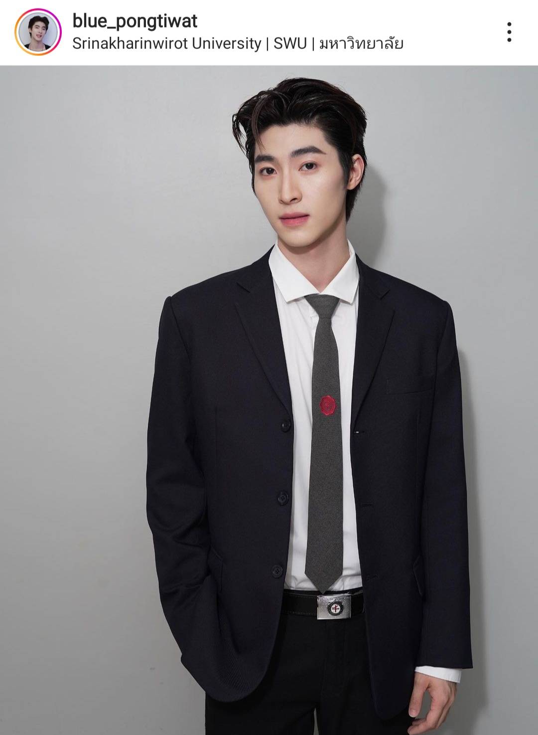 บัณฑิตป้ายแดง บลู พงศ์ทิวัตถ์ เตรียมรับปริญญา ชวนแฟนคลับมาเจอกัน บัณฑิตป้ายแดง บลู พงศ์ทิวัตถ์ เตรียมรับปริญญา ชวนแฟนคลับมาเจอกัน
