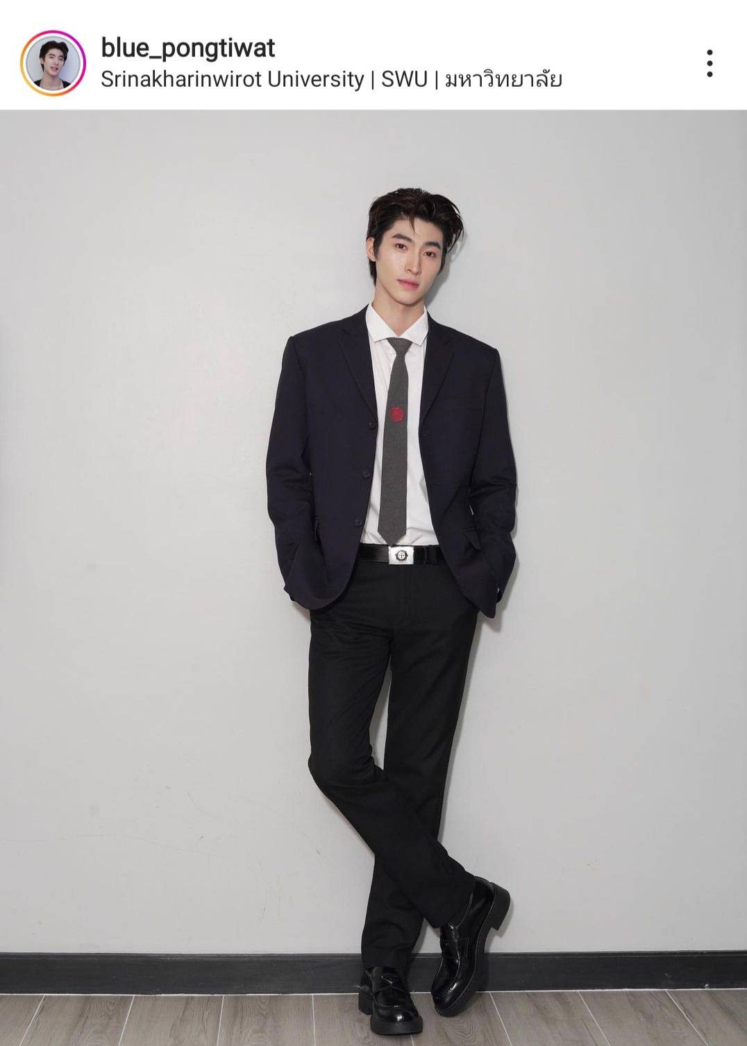 บัณฑิตป้ายแดง บลู พงศ์ทิวัตถ์ เตรียมรับปริญญา ชวนแฟนคลับมาเจอกัน บัณฑิตป้ายแดง บลู พงศ์ทิวัตถ์ เตรียมรับปริญญา ชวนแฟนคลับมาเจอกัน