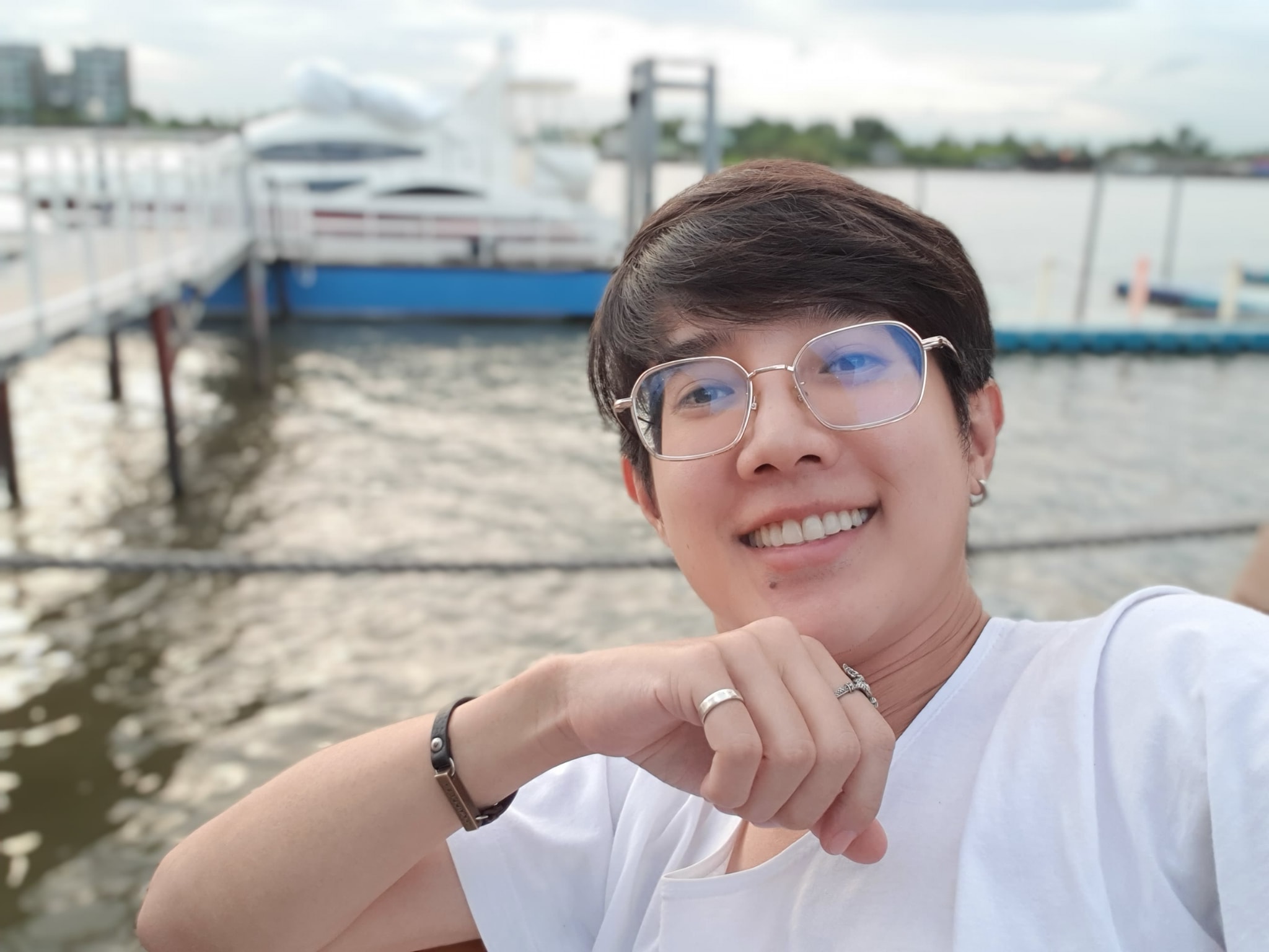 ผู้กำกับชื่อดัง แก๊ปเปอร์ ใบ้เพิ่ม ดาราติดหนี้ 2 ปีไม่ยอมจ่าย ผู้กำกับชื่อดัง แก๊ปเปอร์ ใบ้เพิ่ม ดาราติดหนี้ 2 ปีไม่ยอมจ่าย