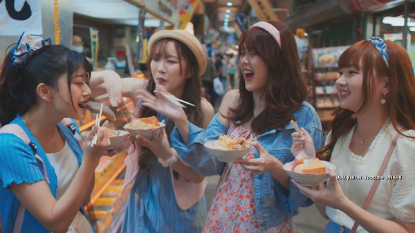 BNK48 หัวใจฟูรุ่นพี่จาก AKB48 เขียนเนื้อเพลง และออกแบบท่าเต้นให้ (มีคลิป)