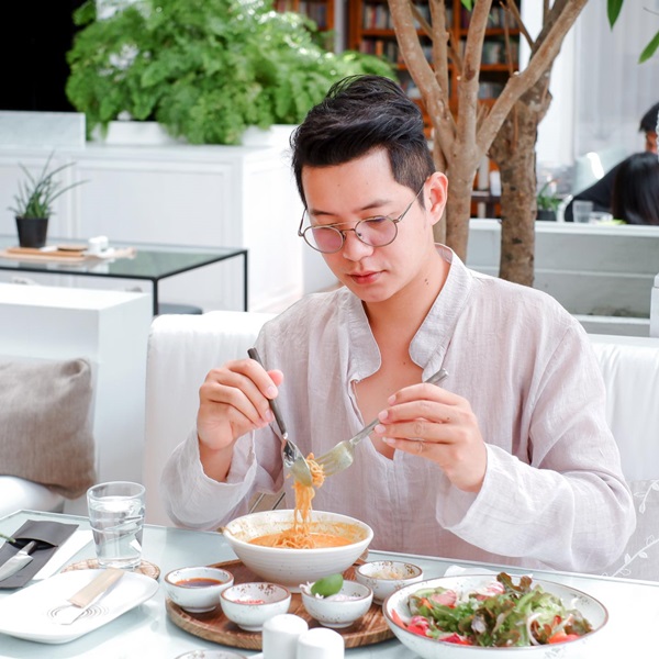 ไอซ์ ศรัณยู เผชิญกับโรคกินไม่หยุด ต้องใช้สารลดเรื่องความอยากอาหาร