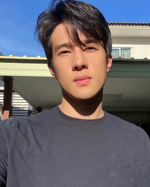 เจมส์ มาร์ โชว์หุ่น! แทนคำขอบคุณ อวยพรวันเกิดด้วยภาพนี้