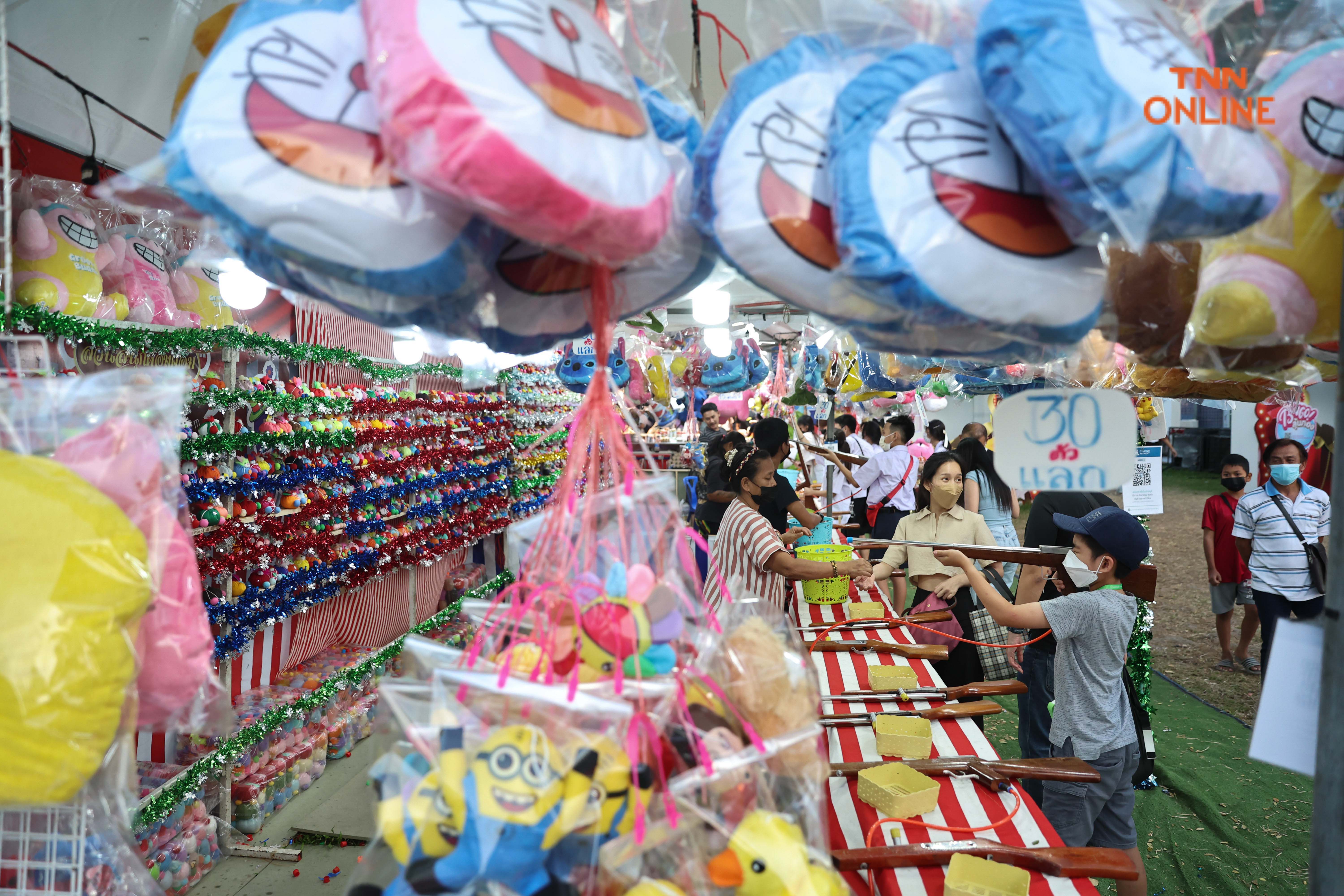 เที่ยว ช้อป กาชาด 2565 ประชาชนทยอยเข้าร่วมงานแน่นสวนลุมพินี