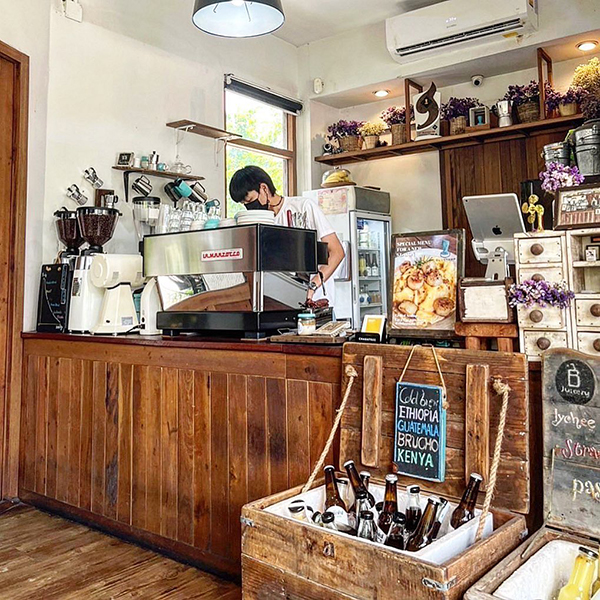 9 คาเฟ่แถวลาดพร้าว ร้านสวยถ่ายรูปเก๋ ห้ามพลาดไปเช็กอิน 9 คาเฟ่แถวลาดพร้าว ร้านสวยถ่ายรูปเก๋ ห้ามพลาดไปเช็กอิน
