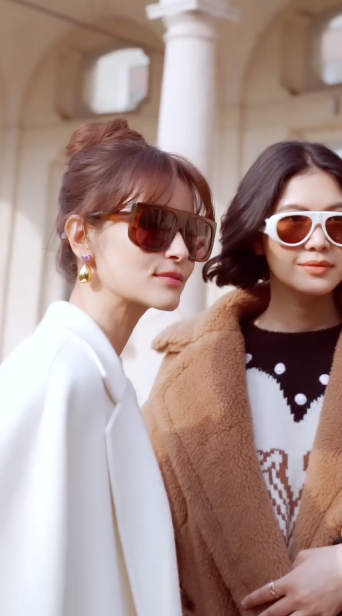หลบให้แม่เดิน!! ส่องลุค ‘แอน ทองประสม’ ชมแฟชั่นโชว์ Max Mara ที่มิลาน หลบให้แม่เดิน!! ส่องลุค ‘แอน ทองประสม’ ชมแฟชั่นโชว์ Max Mara ที่มิลาน