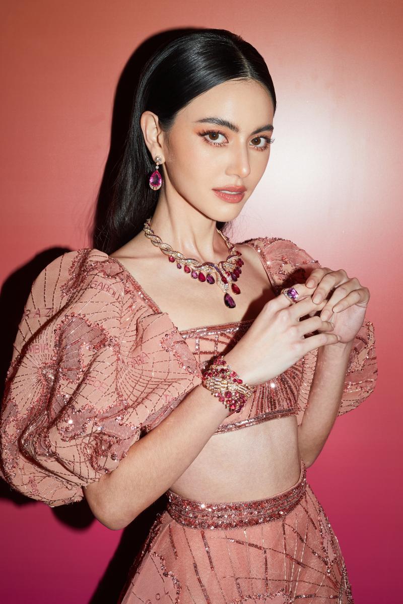 ปังไม่ไหว! ใหม่ ดาวิกา ขึ้นแท่น Friend of The House BVLGARI เซาท์เอเชีย-แปซิฟิค ปังไม่ไหว! ใหม่ ดาวิกา ขึ้นแท่น Friend of The House BVLGARI เซาท์เอเชีย-แปซิฟิค