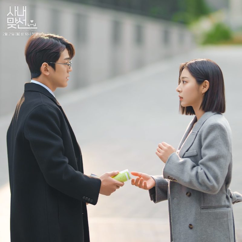 ฮอตอะไรเบอร์นี้!! 'คิมมินกยู' สลัดลุคเลขาหนุ่มแว่น สู่ไอดอลซิกซ์แพ็กแน่นในซีรีส์ใหม่ ฮอตอะไรเบอร์นี้!! 'คิมมินกยู' สลัดลุคเลขาหนุ่มแว่น สู่ไอดอลซิกซ์แพ็กแน่นในซีรีส์ใหม่