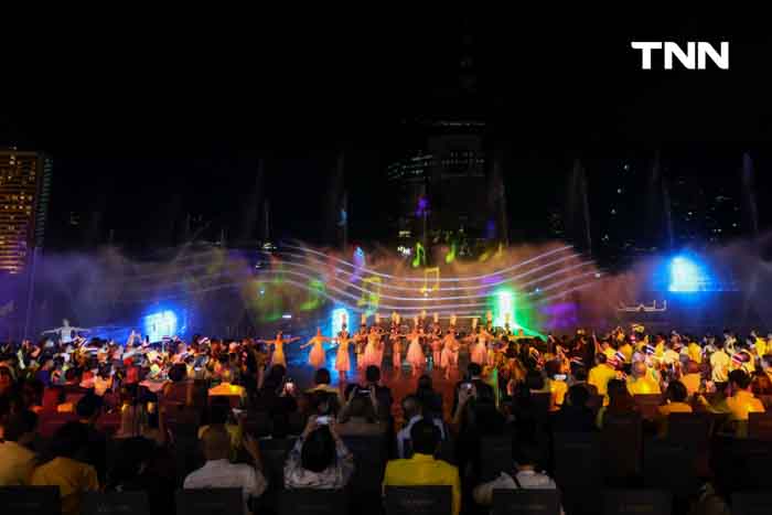ม่านน้ำเฉลิมพระเกียรติ แสง สี เสียง และจินตลีลา ชุด “ลำนำแห่งนที สดุดีจอมราชัน” ม่านน้ำเฉลิมพระเกียรติ แสง สี เสียง และจินตลีลา ชุด “ลำนำแห่งนที สดุดีจอมราชัน”