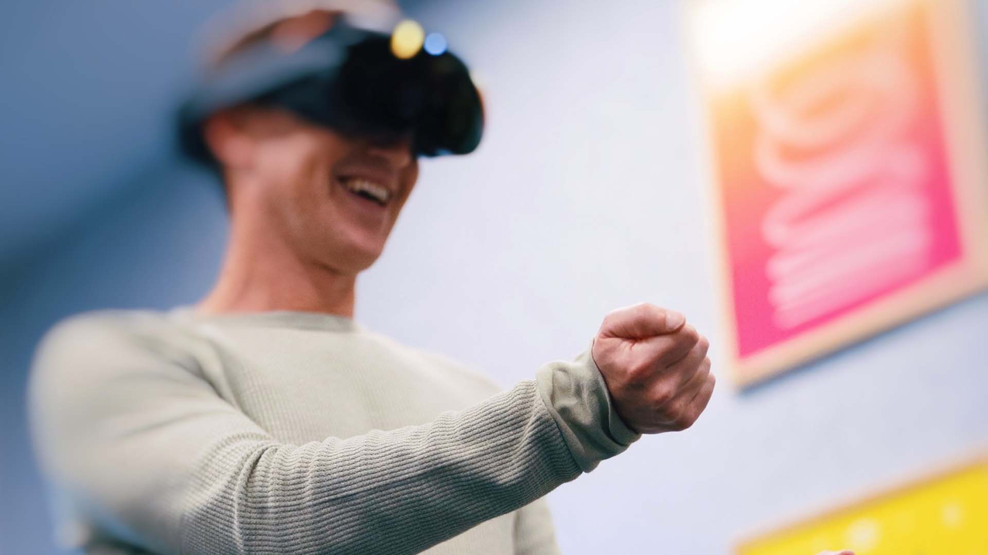 Meta เผยตัวอย่างการใช้งานแว่น VR รุ่นใหม่ ในชื่อ Project Cambria Meta เผยตัวอย่างการใช้งานแว่น VR รุ่นใหม่ ในชื่อ Project Cambria