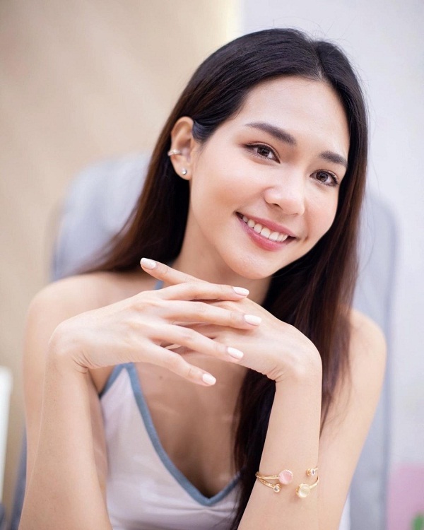 บิ๊นท์ สิรีธร รับ ติดใจงานแสดง เผยอยากลองหลากหลายบทบาท  (มีคลิป)