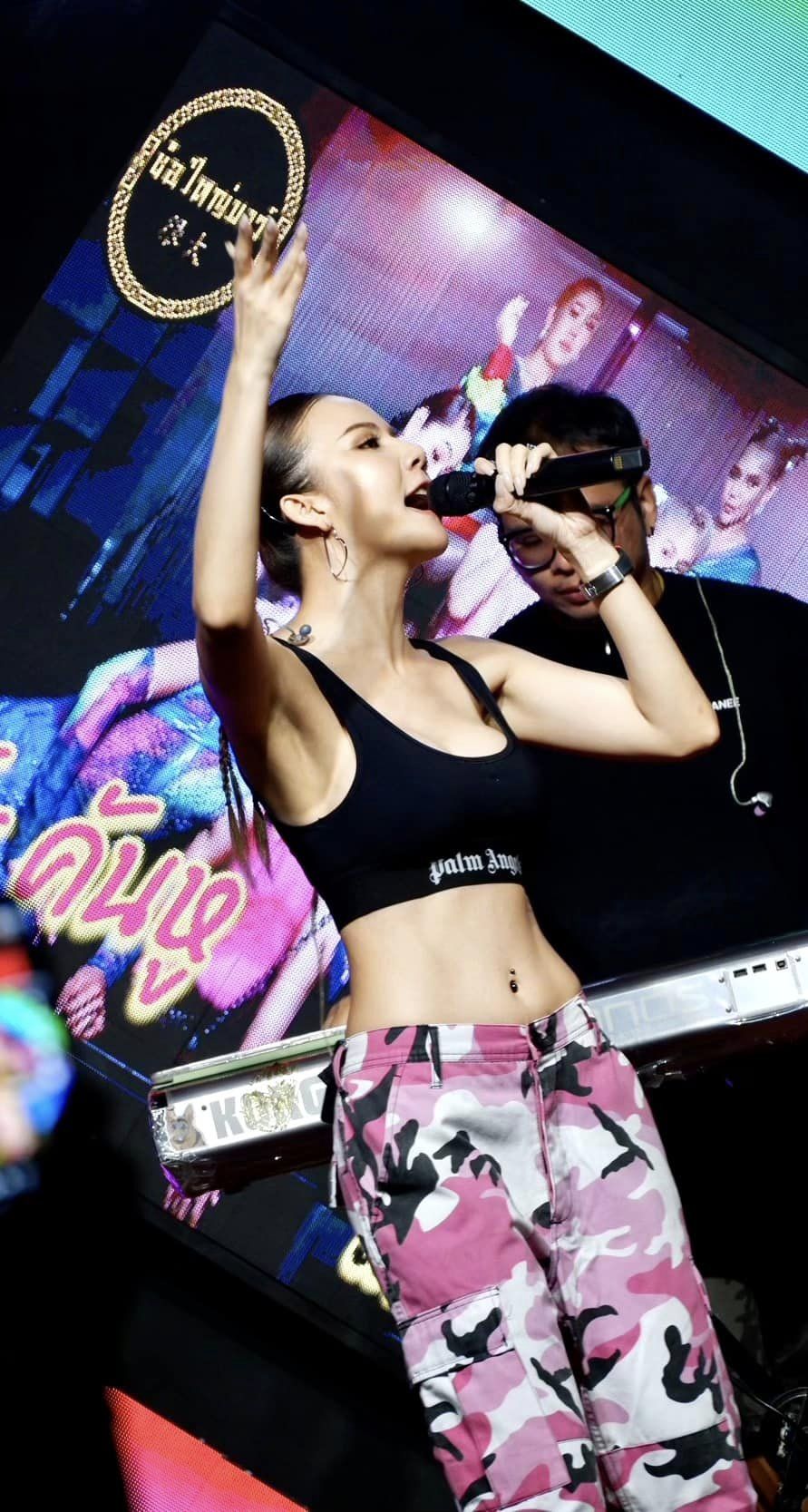 “ตั๊กแตน ชลลดา” บอกเมื่อวานแค่ตักเตือน ย้ำอย่าให้มีอีกครั้ง  (มีคลิป)