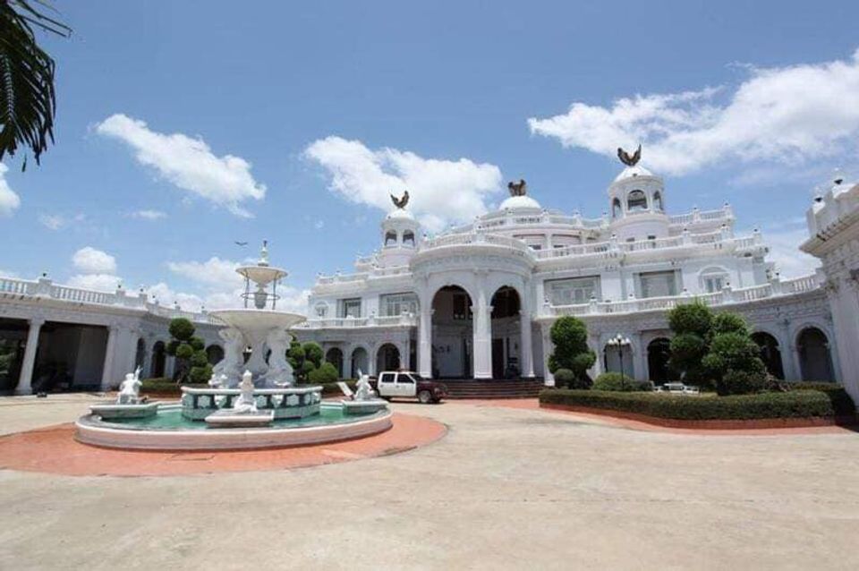 สุดอลังการ! ประกาศขายบ้านนกอินทรีสุดหรู สุดยอดคฤหาสน์ดังในละครไทย 350 ล้านบาท สุดอลังการ! ประกาศขายบ้านนกอินทรีสุดหรู สุดยอดคฤหาสน์ดังในละครไทย 350 ล้านบาท