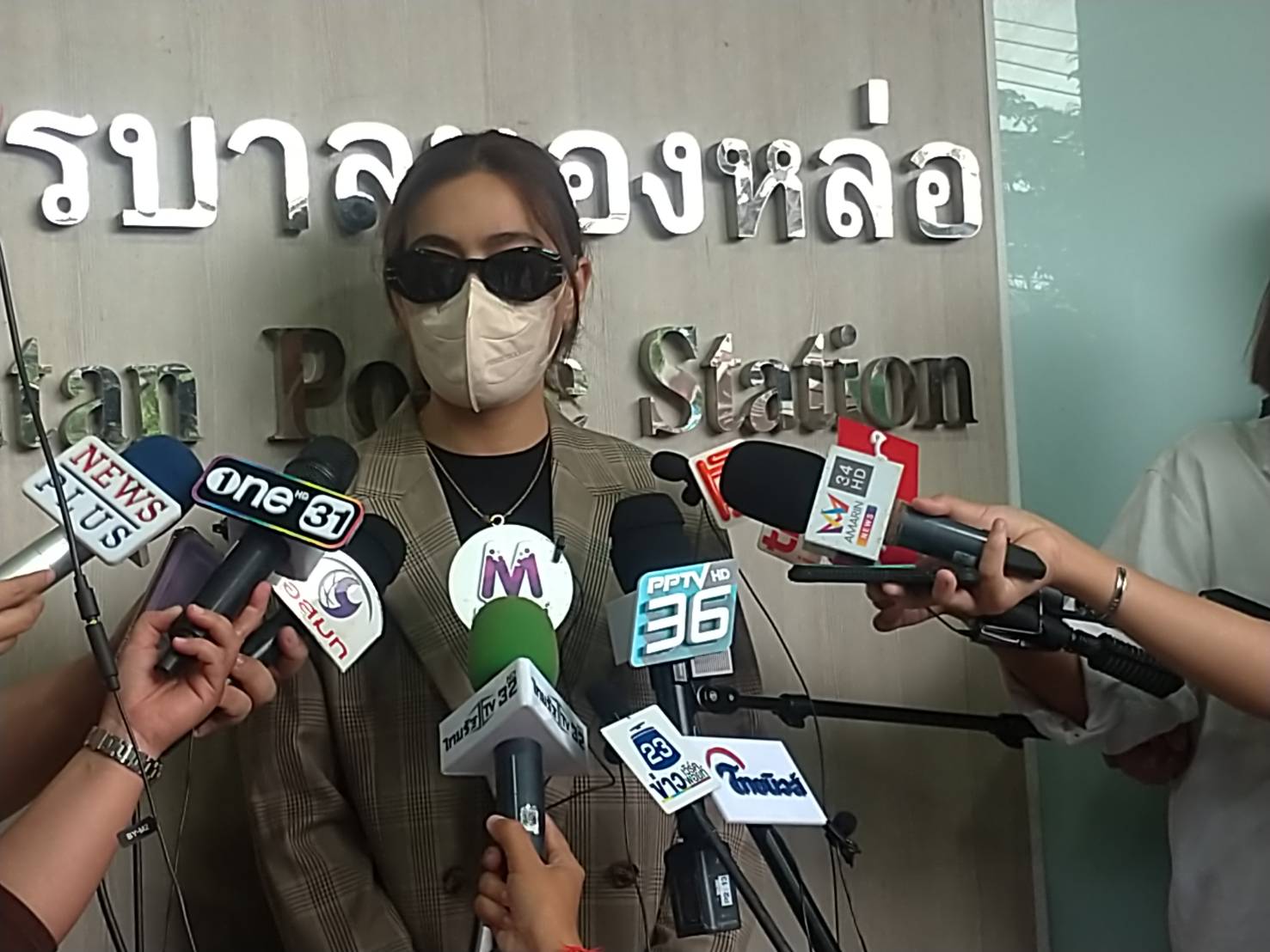 คืบหน้ากระเป๋าหรูหาย! คิมเบอร์ลี่ ตอบชัด ผู้ต้องหาคนเดียวกับ แอน ทองประสม ไหม? 