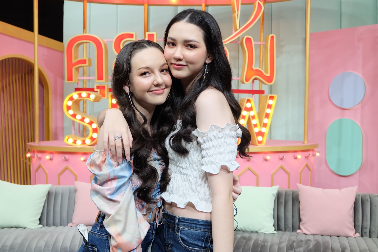  กระรอก เชิญยิ้ม เปิดตัวลูกสาวคนสวย พร้อมเคลียร์ชัดใช่ลูกเลี้ยงหรือเปล่า?