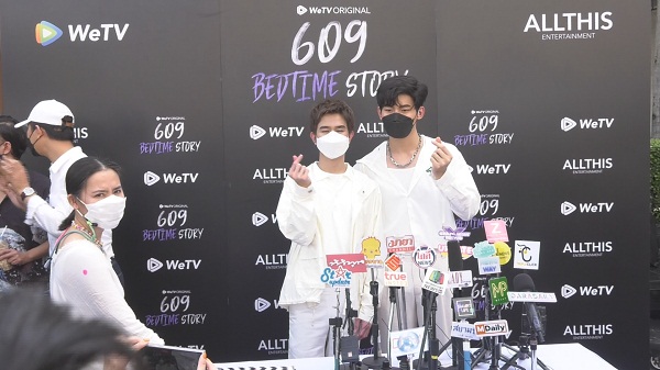 แฟนคลับเฮรัวๆ “โอห์ม-ฟลุ๊ค” รับงานคู่ต่อเนื่อง    (มีคลิป)
