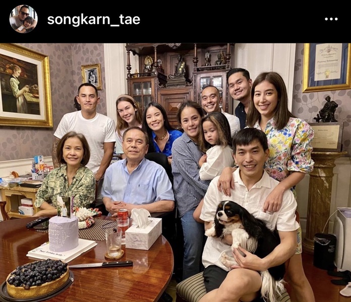 แมท - มิ้นต์ ว่าที่สะใภ้โบนันซ่า ร่วมฉลองวันเกิด ป๋าไพวงษ์ แมท - มิ้นต์ ว่าที่สะใภ้โบนันซ่า ร่วมฉลองวันเกิด ป๋าไพวงษ์
