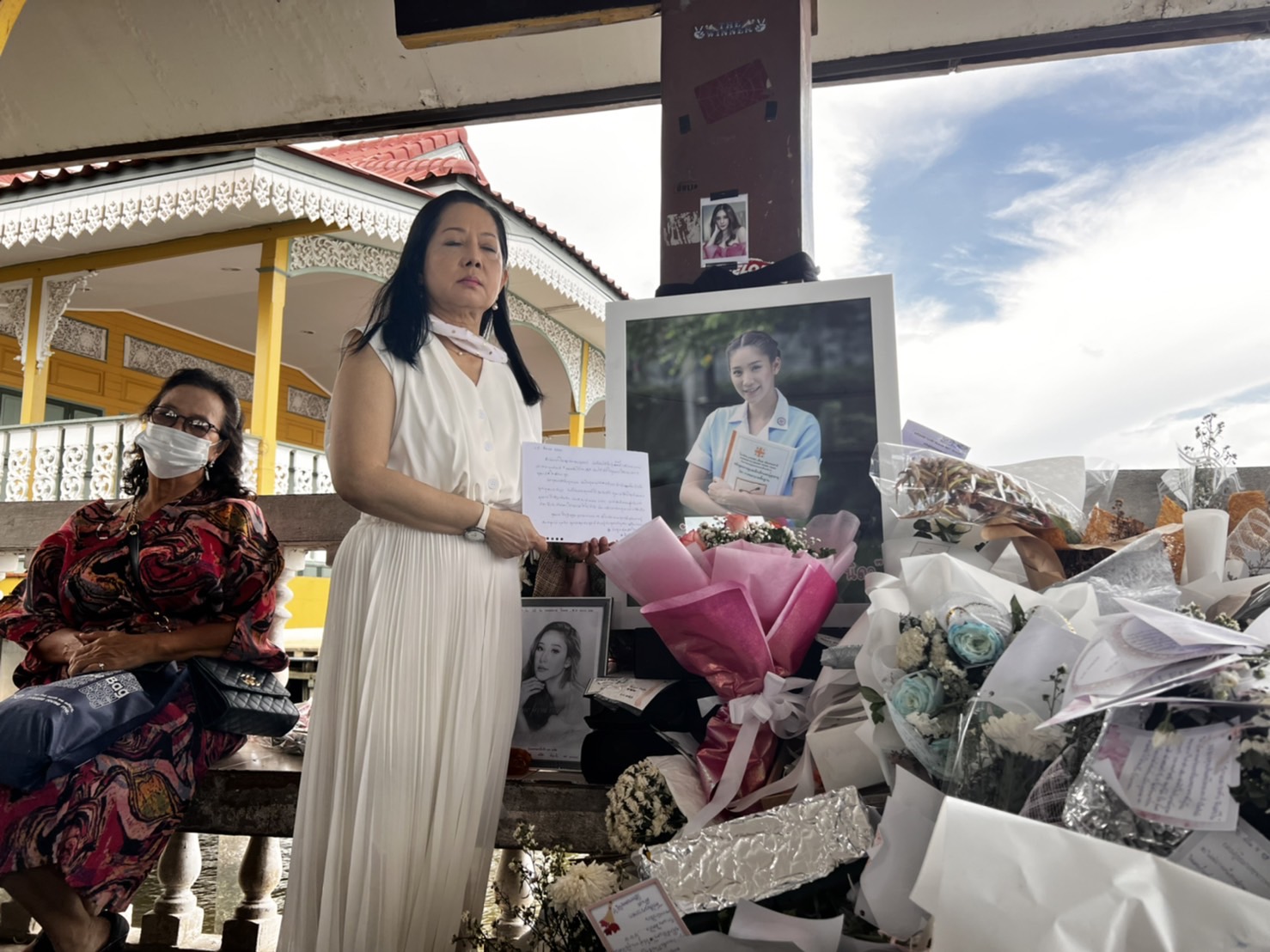 แม่ภนิดา ร่ำไห้! เขียนการ์ดถึง แตงโม จากไปครบ 1 เดือน แม่ภนิดา ร่ำไห้! เขียนการ์ดถึง แตงโม จากไปครบ 1 เดือน