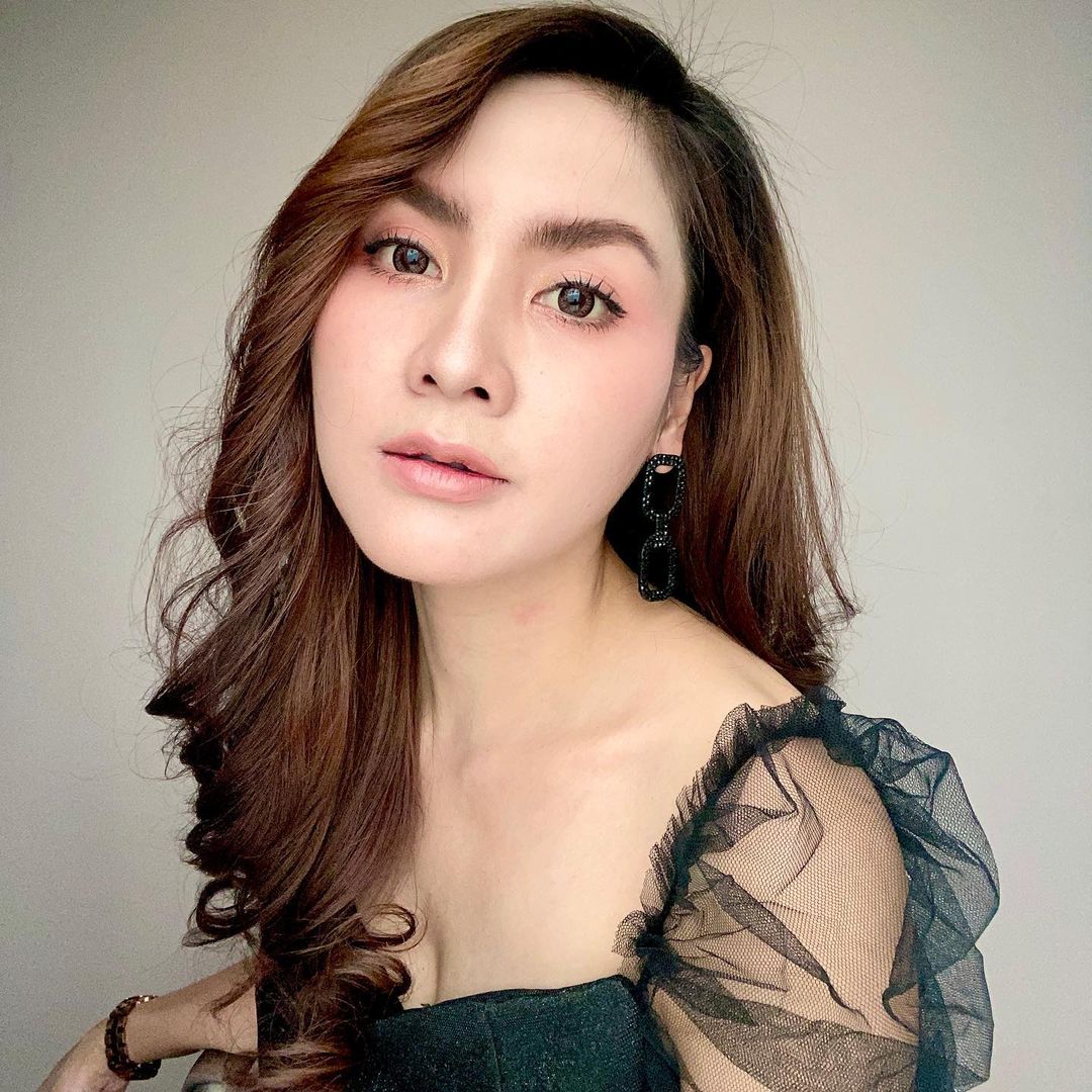 อั้ม นันทิยา แท็กทีม ทนายนิด้า เอาผิดอดีตผจก.จั๊กจั่น อั้ม นันทิยา แท็กทีม ทนายนิด้า เอาผิดอดีตผจก.จั๊กจั่น