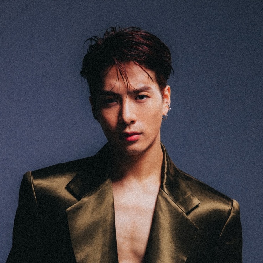 อากาเซ่ กรี๊ดห้างแตก! แจ็คสัน หวัง เปิดตัวเป็นพรีเซ็นเตอร์ในไทย (มีคลิป)