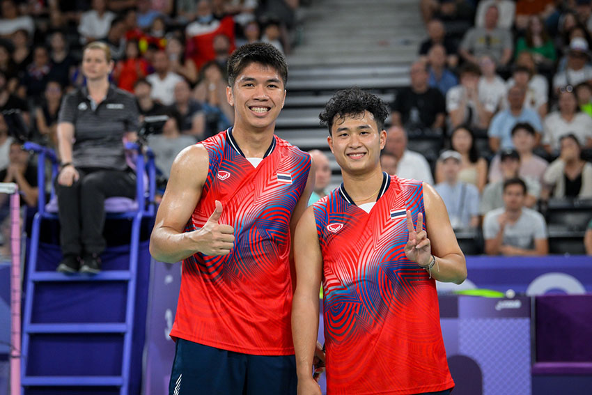 เอ็ม-สกาย ชนะ 2 นัดรวด เข้ารอบก่อนรองฯแบดชายคู่อลป. เอ็ม-สกาย ชนะ 2 นัดรวด เข้ารอบก่อนรองฯแบดชายคู่อลป.