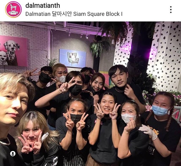 สุดเซอร์ไพร์ส แจ็คสัน หวัง คัมแบ็กประเทศไทย แวะร้านขนมหวานย่านสยามแสควร์ สุดเซอร์ไพร์ส แจ็คสัน หวัง คัมแบ็กประเทศไทย แวะร้านขนมหวานย่านสยามแสควร์