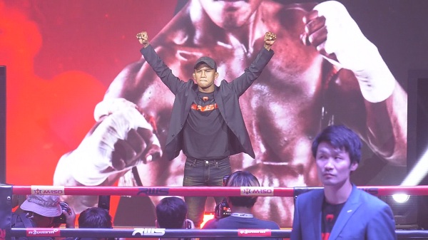 “บัวขาว” เผย หมัดเด็ดเอาคืน “ซาโตะ” คืนนี้   (มีคลิป)