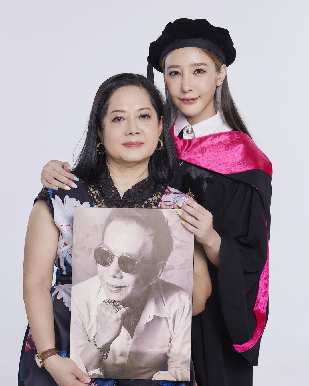 “แม่ภนิดา” ตั้งคำถาม “อัจฉริยะ” คิดได้ยังไงฟ้องก่อนหาหลักฐาน (มีคลิป)