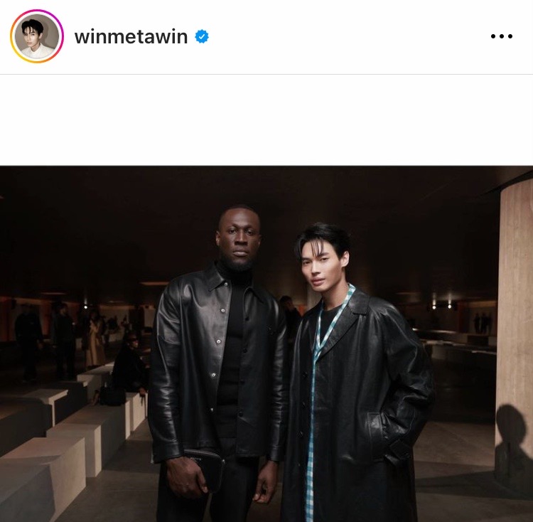 คนหล่อรวมตัว!! ‘วิน เมธวิน-ENHYPEN-ซาคากุจิ เคนทาโร่’ ชมแฟชั่นโชว์ Prada ที่มิลาน คนหล่อรวมตัว!! ‘วิน เมธวิน-ENHYPEN-ซาคากุจิ เคนทาโร่’ ชมแฟชั่นโชว์ Prada ที่มิลาน