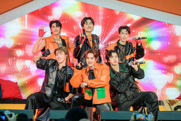 โจอี้ ภูวศิษฐ์ แท็กทีม PROXIE ขึ้นแท่นพรีเซ็นเตอร์ แคมเปญ Deliver เลิฟ เซเว่น อีเลฟเว่น โจอี้ ภูวศิษฐ์ แท็กทีม PROXIE ขึ้นแท่นพรีเซ็นเตอร์ แคมเปญ Deliver เลิฟ เซเว่น อีเลฟเว่น