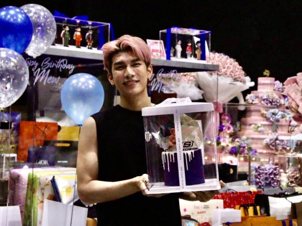เปย์หนัก! แฟนคลับให้ เพชร หลักล้าน มิว ศุภศิษฎ์ เป็นของขวัญวันเกิดอายุครบ 30 ปี