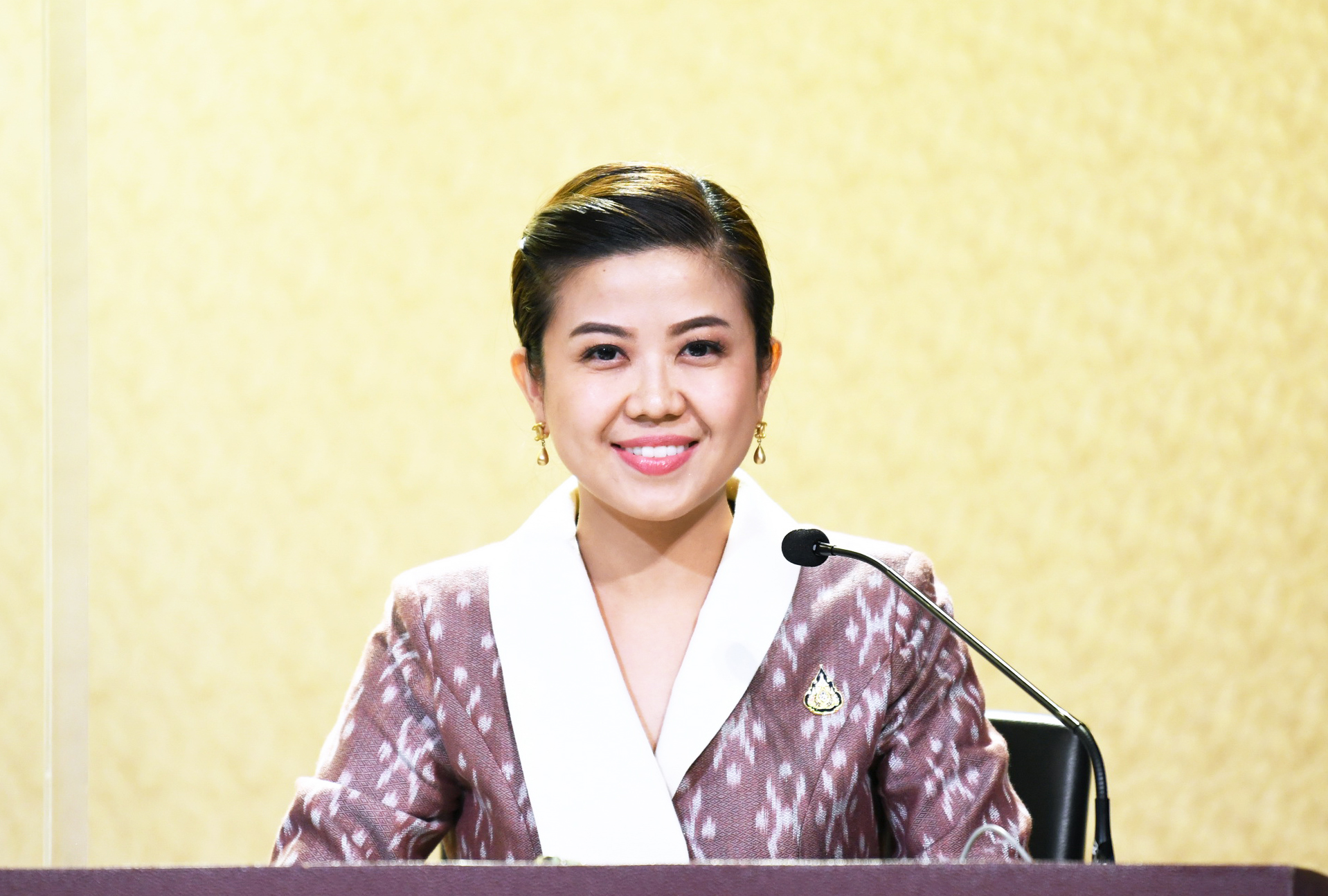 ประวัติ ทิพานัน ศิริชนะ รองโฆษกประจำสำนักนายกรัฐมนตรี  