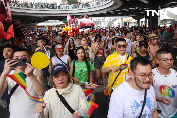 พาเหรด PrideMonth ยิ่งใหญ่ โบกธงสีรุ้งยาวที่สุดในประเทศไทยกว่า 200 เมตร