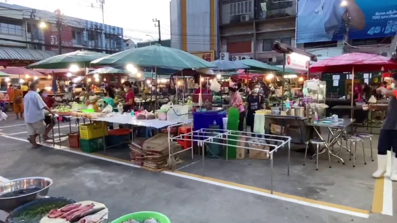 ตลาดสดเทศบาลนครนนทบุรีเปิดวันแรก-เข้มมาตรการป้องกันโควิด ตลาดสดเทศบาลนครนนทบุรีเปิดวันแรก-เข้มมาตรการป้องกันโควิด