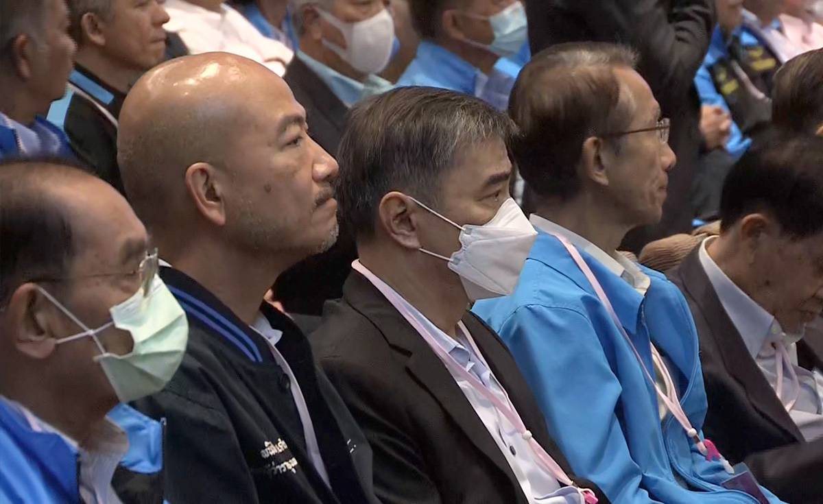 ศึกชิงหัวหน้าพรรคประชาธิปัตย์ : “กู้คืนศรัทธา” โจทย์ท้าทายแม่ทัพคนใหม่