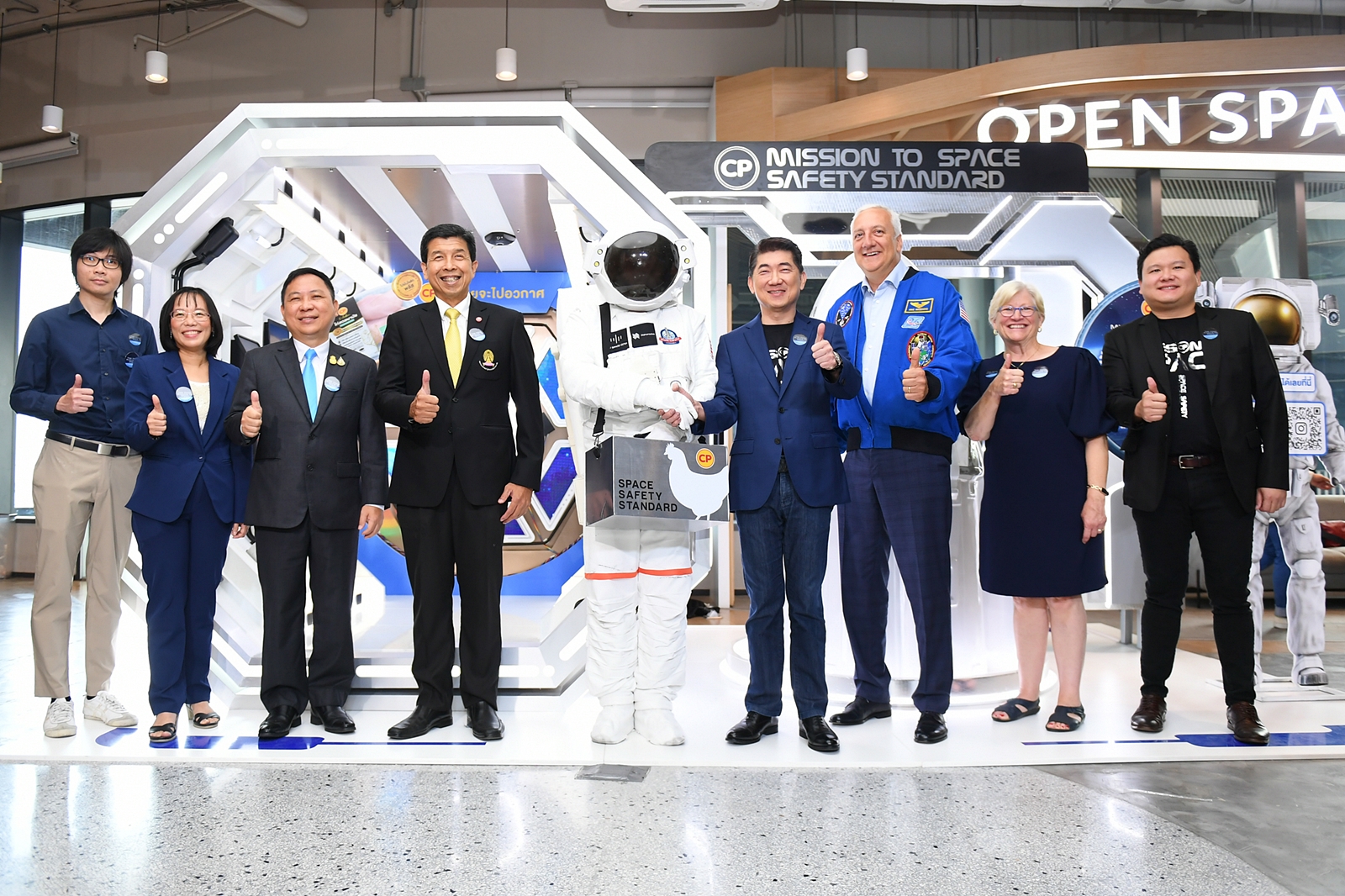ภารกิจระดับโลก ไก่ไทยจะไปอวกาศ CPF ผู้นำยกระดับมาตรฐานไก่ไทย สู่ มาตรฐานระดับอวกาศ ภารกิจระดับโลก ไก่ไทยจะไปอวกาศ CPF ผู้นำยกระดับมาตรฐานไก่ไทย สู่ มาตรฐานระดับอวกาศ