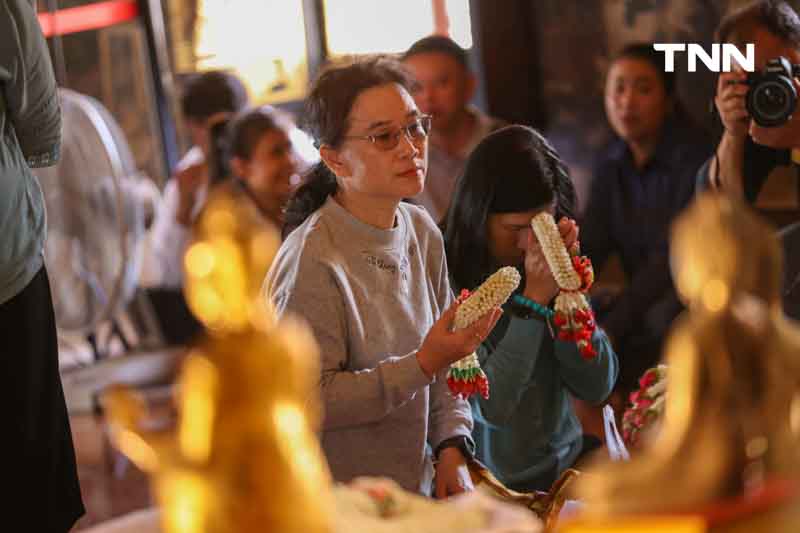 ไหว้พระขอพรในโอกาสขึ้นปีใหม่ สักการะพระพุทธรูป นบพระปฏิมา 9 นครามหามงคล 2568 ไหว้พระขอพรในโอกาสขึ้นปีใหม่ สักการะพระพุทธรูป นบพระปฏิมา 9 นครามหามงคล 2568