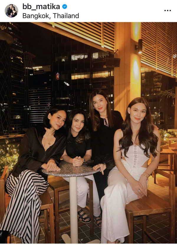 แจ็คกี้ ชาเคอลีน ฟันธงสถานะ ไฮโซหนุ่มหล่อ ที่ได้แม่สื่อตัวตึง บี มาติกา ชงให้ แจ็คกี้ ชาเคอลีน ฟันธงสถานะ ไฮโซหนุ่มหล่อ ที่ได้แม่สื่อตัวตึง บี มาติกา ชงให้