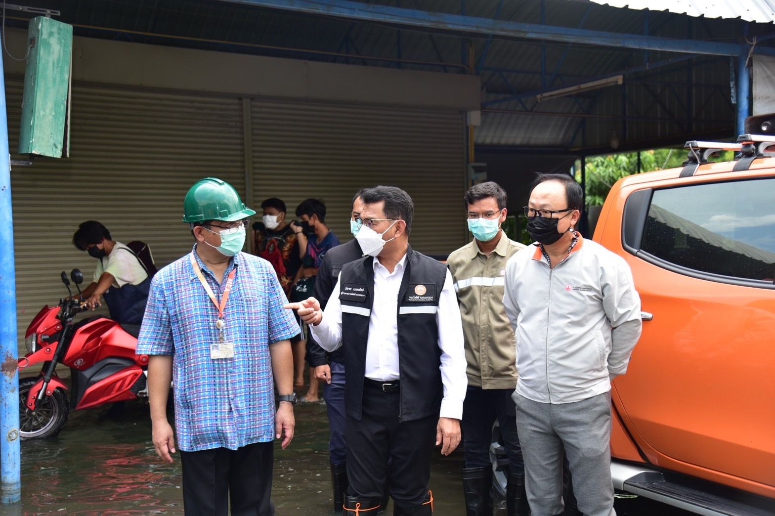 MEA ร่วมติดตาม มท.1 ลงพื้นที่ติดตามแก้ไขสถานการณ์น้ำท่วมเขตลาดกระบัง