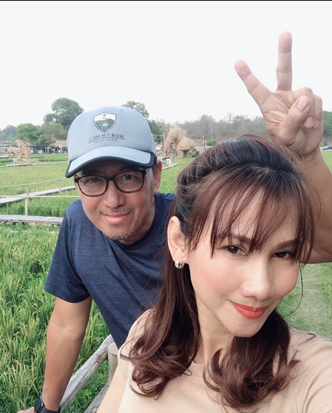 ภรรยา เผย เสนาโค้ก เหมือนคนนอนหลับไปเฉยๆ ด้าน คนบันเทิง โพสต์ไว้อาลัย การจากไปของ เสนาโค้ก ภรรยา เผย เสนาโค้ก เหมือนคนนอนหลับไปเฉยๆ ด้าน คนบันเทิง โพสต์ไว้อาลัย การจากไปของ เสนาโค้ก