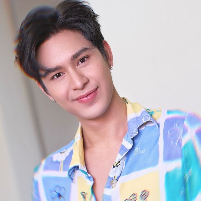 แบงค์ ธิติ อดลุ้นเกณฑ์ทหาร เหตุกระดูกสันหลังคด ด้าน โดนัท ภัทรพลฒ์ ขอผ่อนผันอีกปี แบงค์ ธิติ อดลุ้นเกณฑ์ทหาร เหตุกระดูกสันหลังคด ด้าน โดนัท ภัทรพลฒ์ ขอผ่อนผันอีกปี
