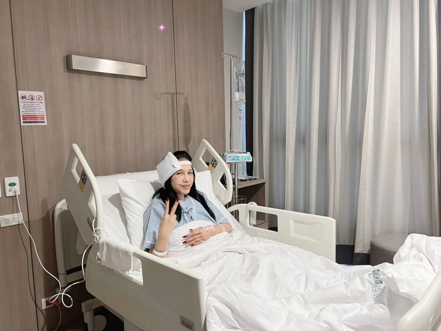 เอ้ ชุติมา หวิดดับ!! วูบหัวฟาดพื้นห้องน้ำกลางดึก เอ้ ชุติมา หวิดดับ!! วูบหัวฟาดพื้นห้องน้ำกลางดึก