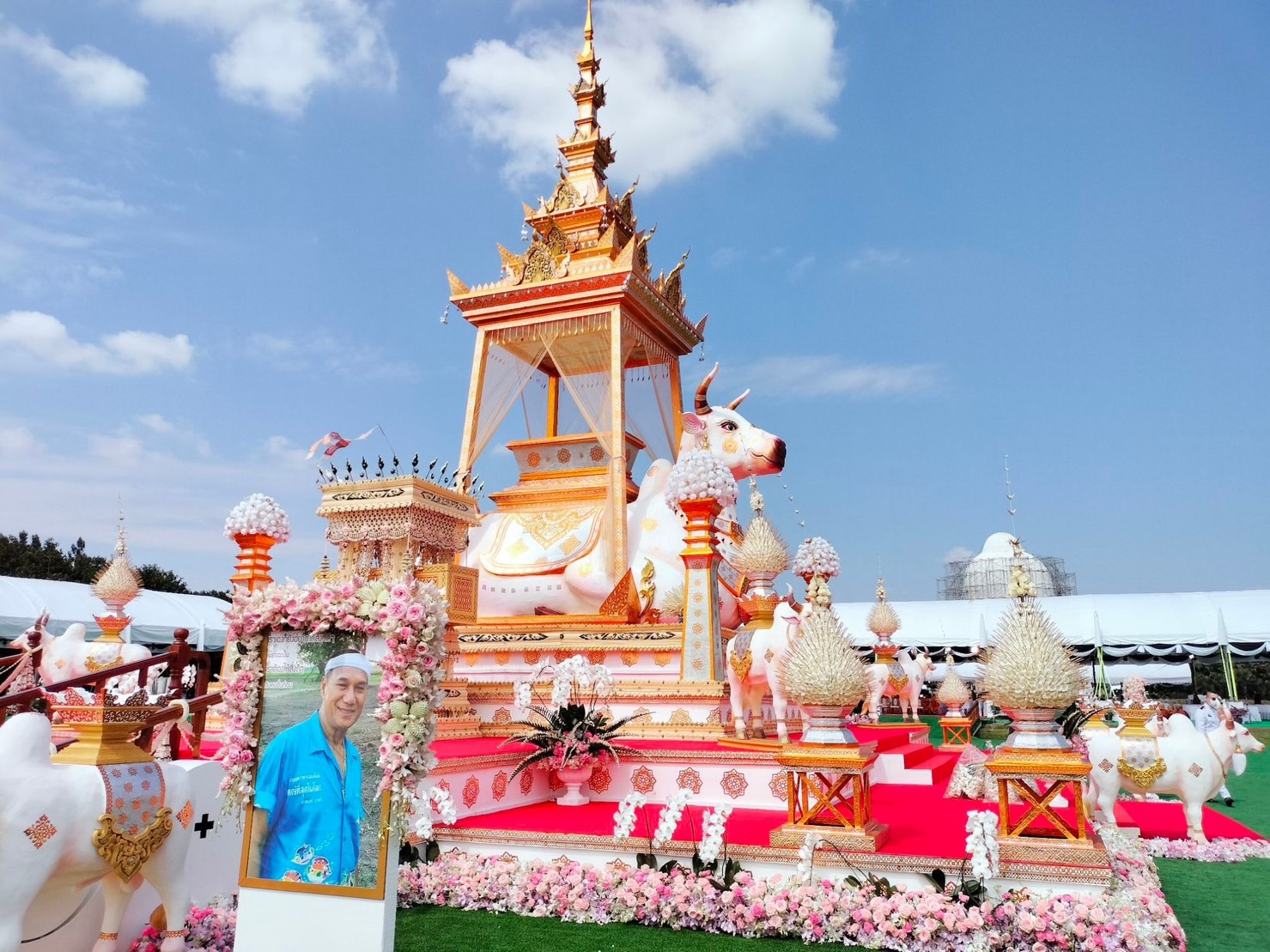 ประมวลภาพ งานพระราชทานเพลิงศพ สรพงศ์ ชาตรี