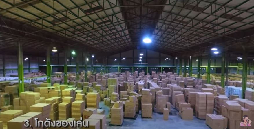อลังการมาก!! พิมรี่พาย พาชมโกดัง 1000 ล้าน ที่ไม่เคยเปิดที่ไหนมาก่อน 