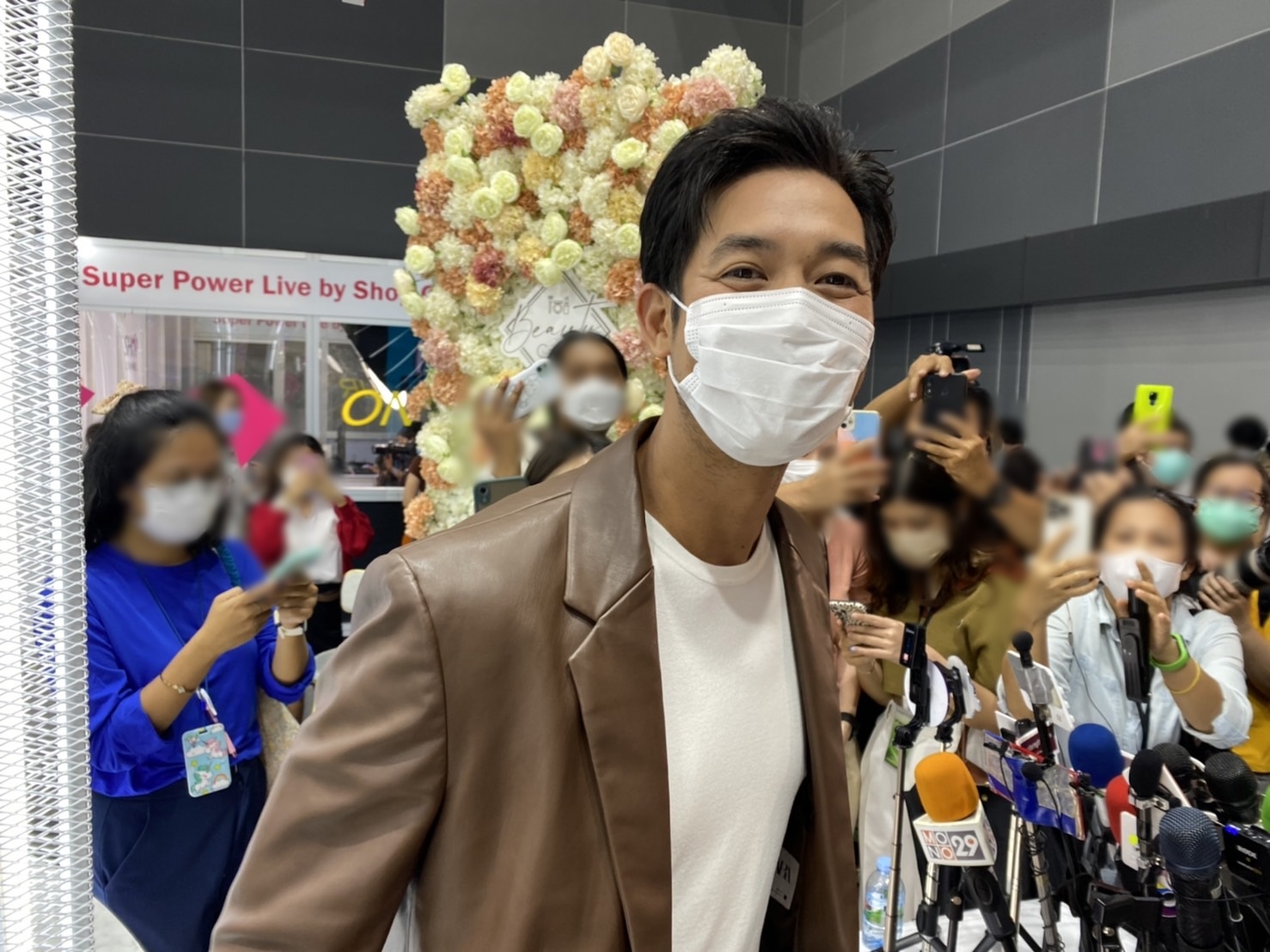 ส่องคอมเมนต์!! หลัง เวียร์ คอนเฟิร์มแต่งงาน บอกคบ วิคกี้ มาปีกว่า