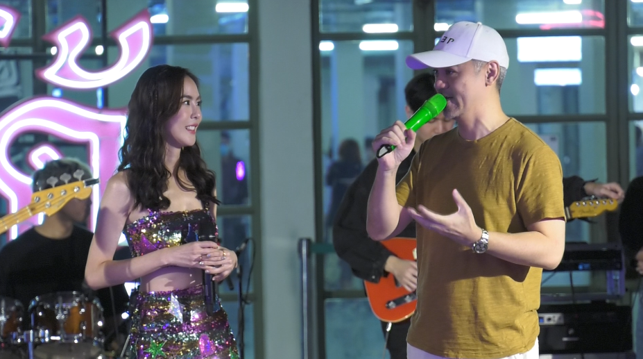 น้ำตาแห่งความสุข พีค ภัทรศยา เปิดใจหลังมีเพลงเป็นของตัวเอง ลั่นพร้อมรับงานโชว์ 