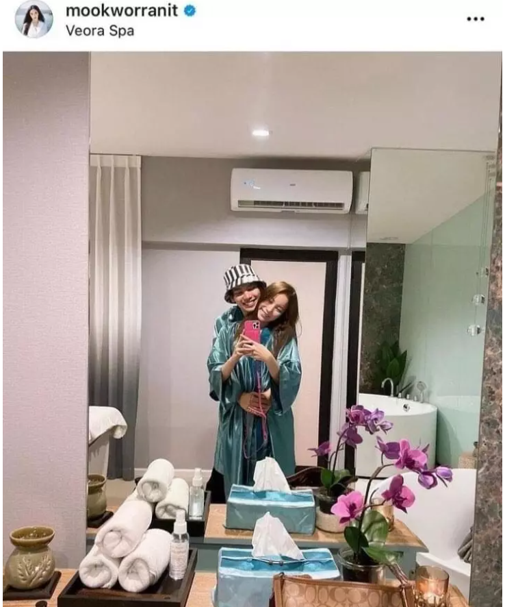 'แม็กซ์' รับกำลังคบ 'มุก วรนิษฐ์' หลังมีรูปหลุดแนบชิดสวีทสุดๆ