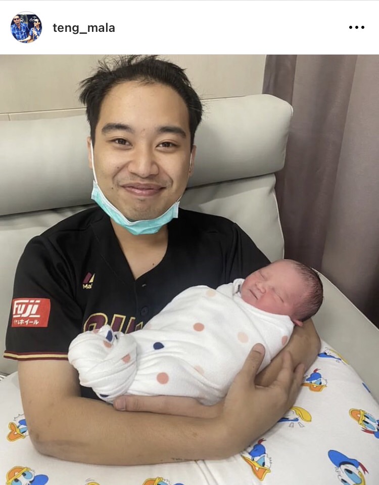 คุณปู่ป้ายแดง! หลานชาย เท่ง เถิดเทิง คลอดแล้ว 